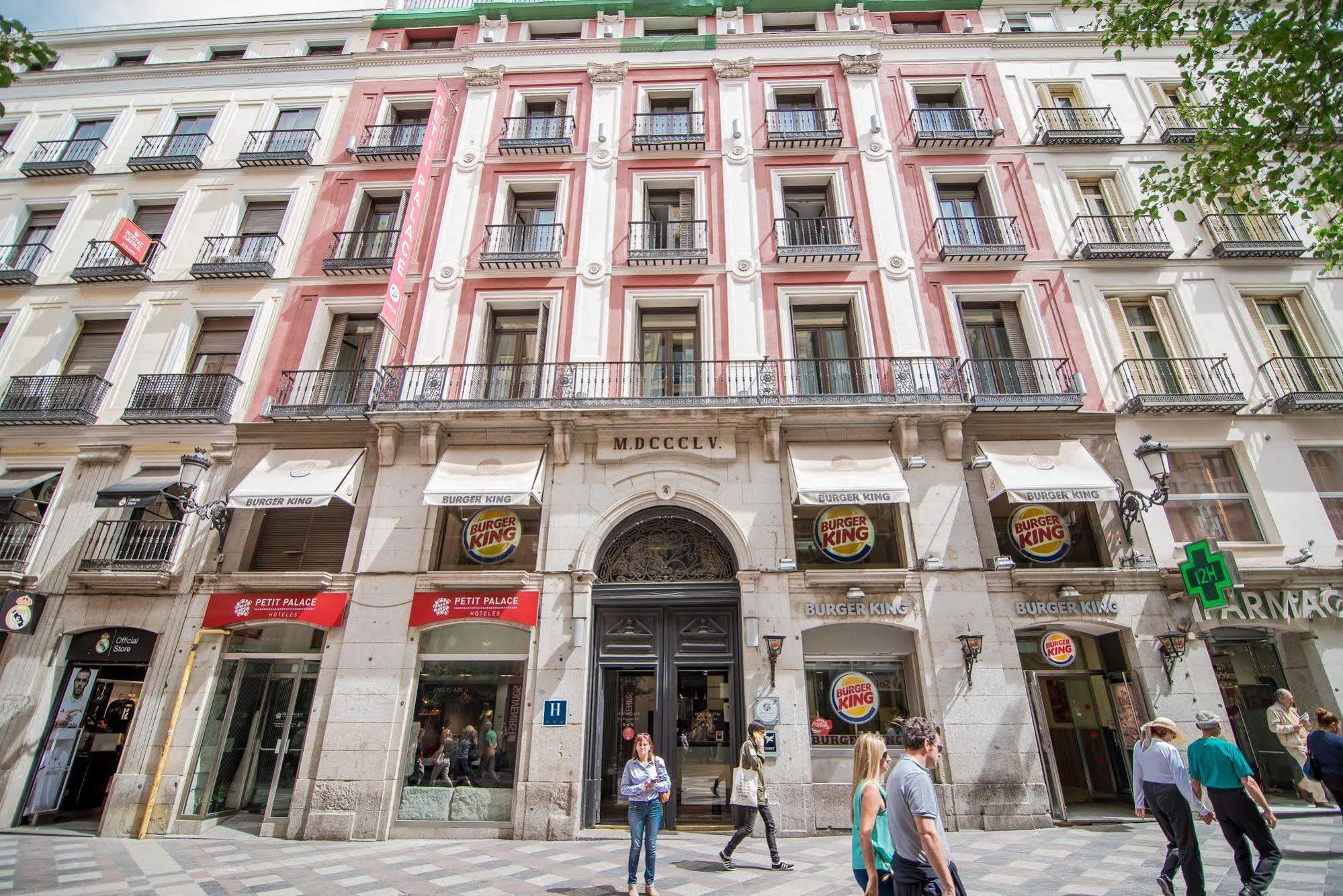 Petit Palace Puerta Del Sol Madrid Exterior photo